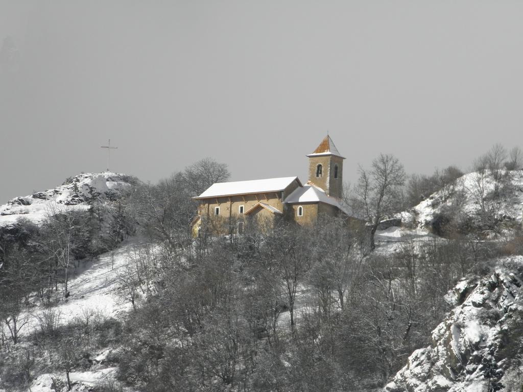 Gîte Auberge Les Terres Blanches de Méolans Exterior foto