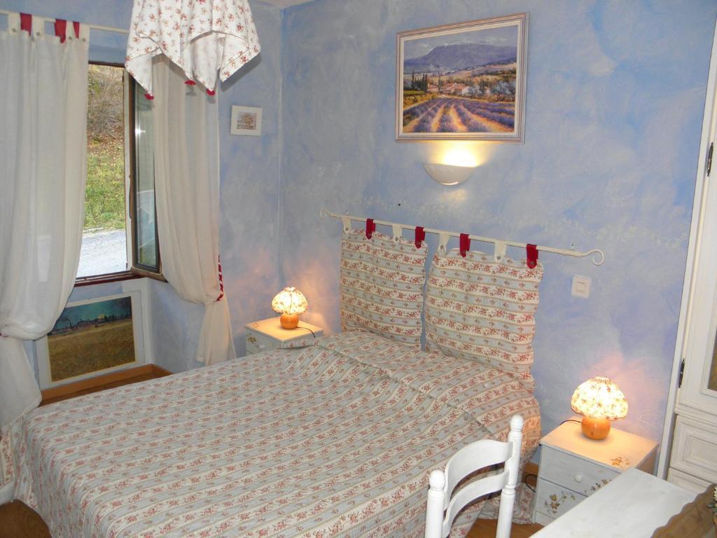 Gîte Auberge Les Terres Blanches de Méolans Zimmer foto