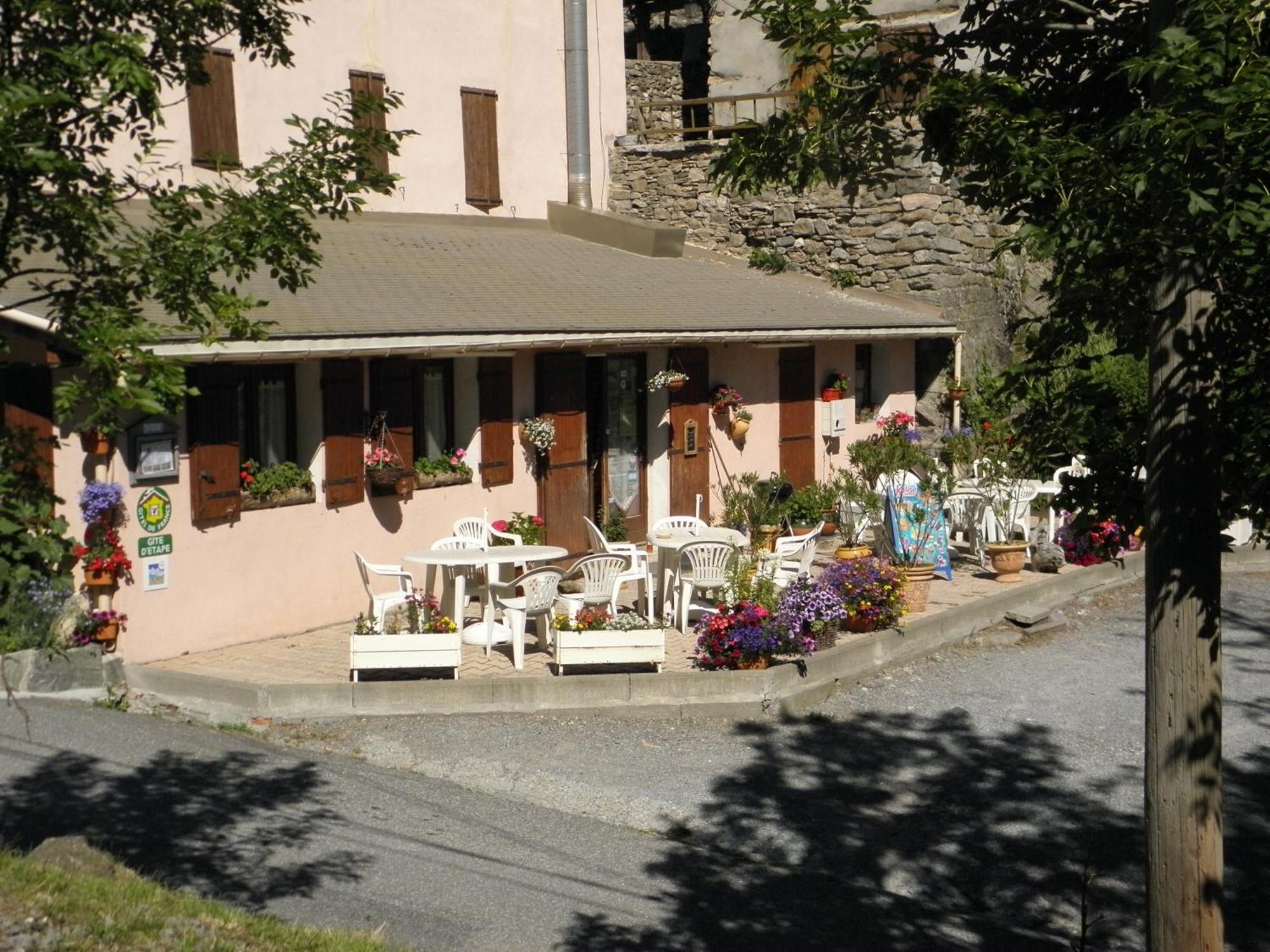 Gîte Auberge Les Terres Blanches de Méolans Exterior foto